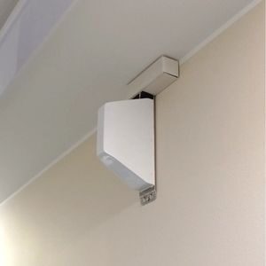 Antenne interna per cellulare a parete adatta a zona corridoio con apertura di ricetrasmissione 65° bidirezionale. Modello KATHREIN 738447 - Adatta a bande 20, 8, 3, 1,7.